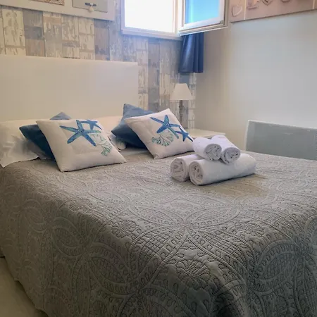 Le Cocon Bleu Superbe T2 Tout Confort Proche Golf Plages Aqualand Et Ile Des Loisirs 1 Place Parking Privative Апартаменти